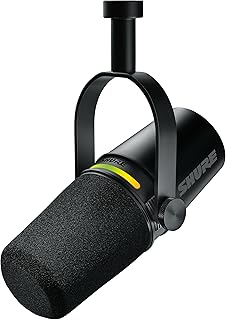 Динамический микрофон Shure MV7+ для подкастов. Сертифицирован OBS, улучшенное качество звука, сенсорная светодиодная панель, выходы USB-C и XLR, автоматический режим уровня, цифровой поп-фильтр, эффекты реверберации, подходит для подкастинга, стриминга и записи — черный.