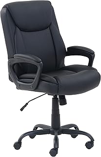 Офисное компьютерное кресло Amazon Basics Classic Puresoft с мягкой обивкой из искусственной кожи, средней высоты спинки и подлокотниками, размеры: 26"Г x 23,75"Ш x 42"В, черное.