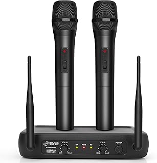 Микрофонная система Pyle с двумя каналами, беспроводным комплектом VHF с фиксированной двухчастотной связью, двумя ручными динамическими микрофонами-передатчиками и приемной базой — для PA-систем, караоке, диджейских вечеринок (PDWM2135), черная.