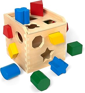 Сортировочный кубик Melissa & Doug - классическая деревянная игрушка с 12 фигурами.
